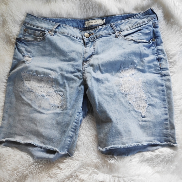 torrid Pants - TORRID wash with eyelet inset mid short